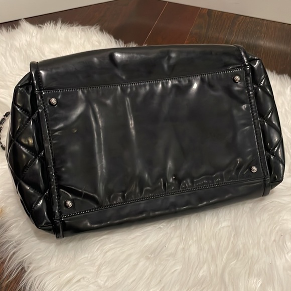 [SOLD] CHANEL Vinyl Lipstick Accordion Bag - Picture 11 of 17